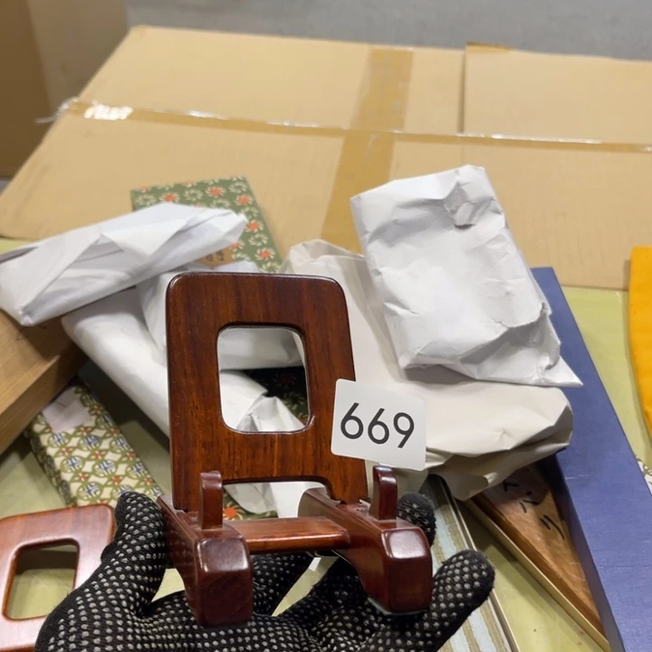 中古物品默认微瑕不退不换