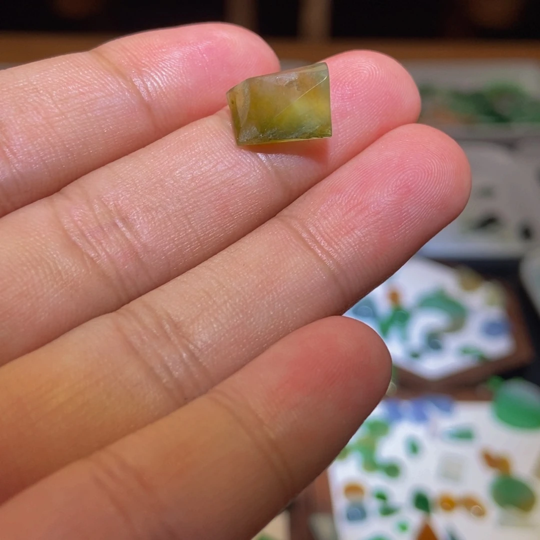 定制翡翠未镶嵌翡翠
