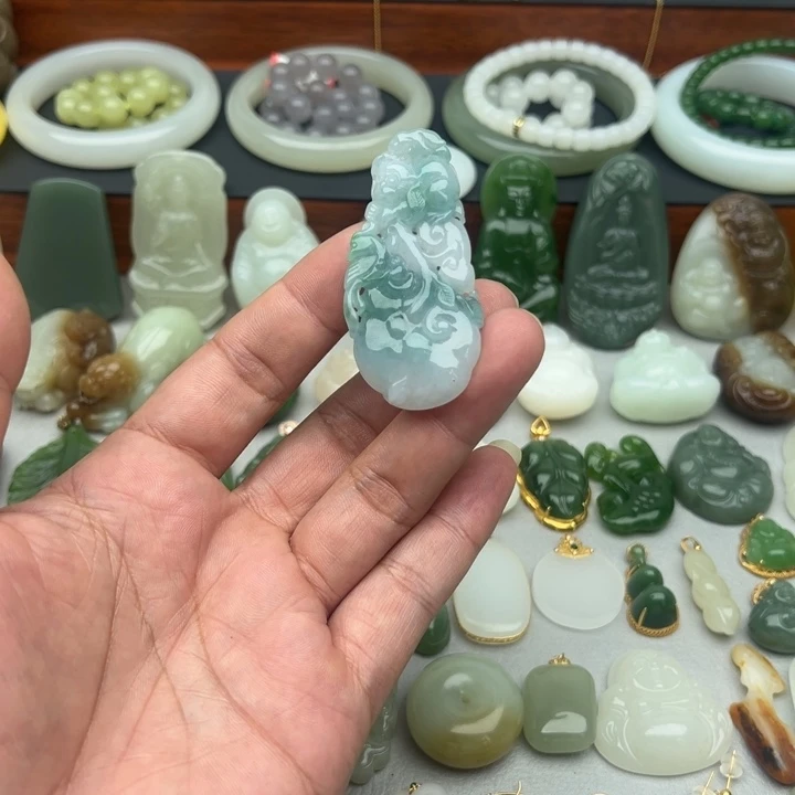 *****吊坠(不含链)未镶嵌翡翠