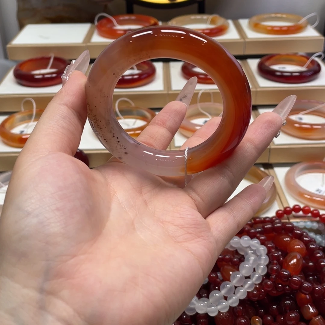 玛瑙/玉髓未镶嵌手镯