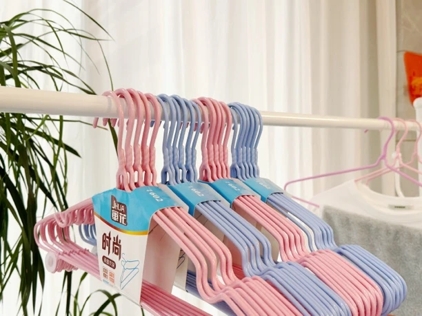 42cm带钩子带凹槽家用专用衣架无痕防滑护肩加长加粗挂衣服衣架