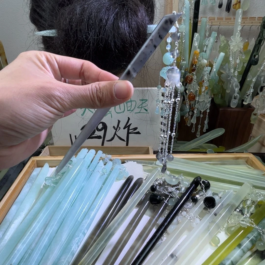 蛇纹石玉发饰未镶嵌长18.2