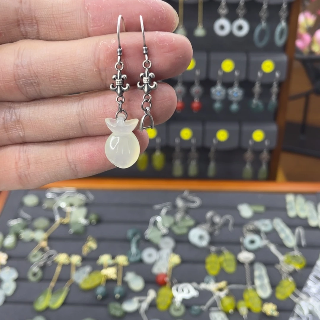 蛇纹石玉耳饰银S925镶嵌：***虹