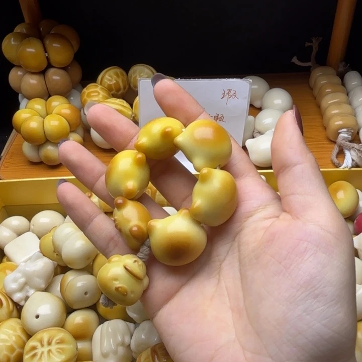 吊坠菩提根/象牙果瑕疵款