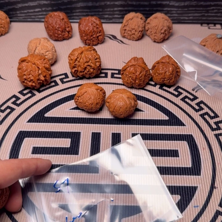 S***T大叶紫檀（黑酸枝木类）