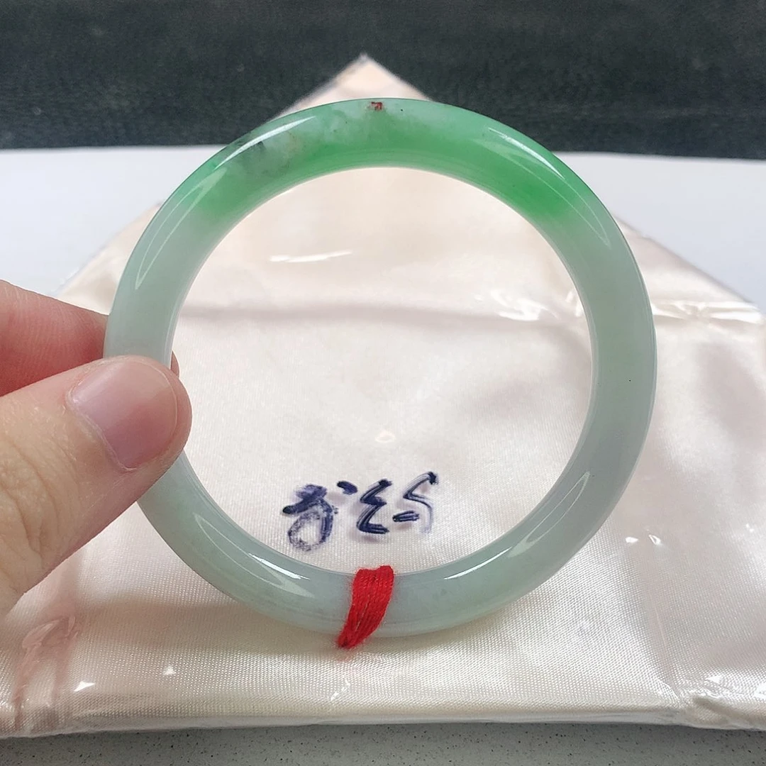 未镶嵌手镯（圆镯）翡翠432