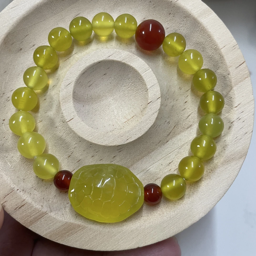 天然的岫岩玉石饰品