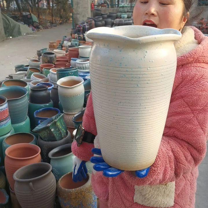 红陶口20高33一个