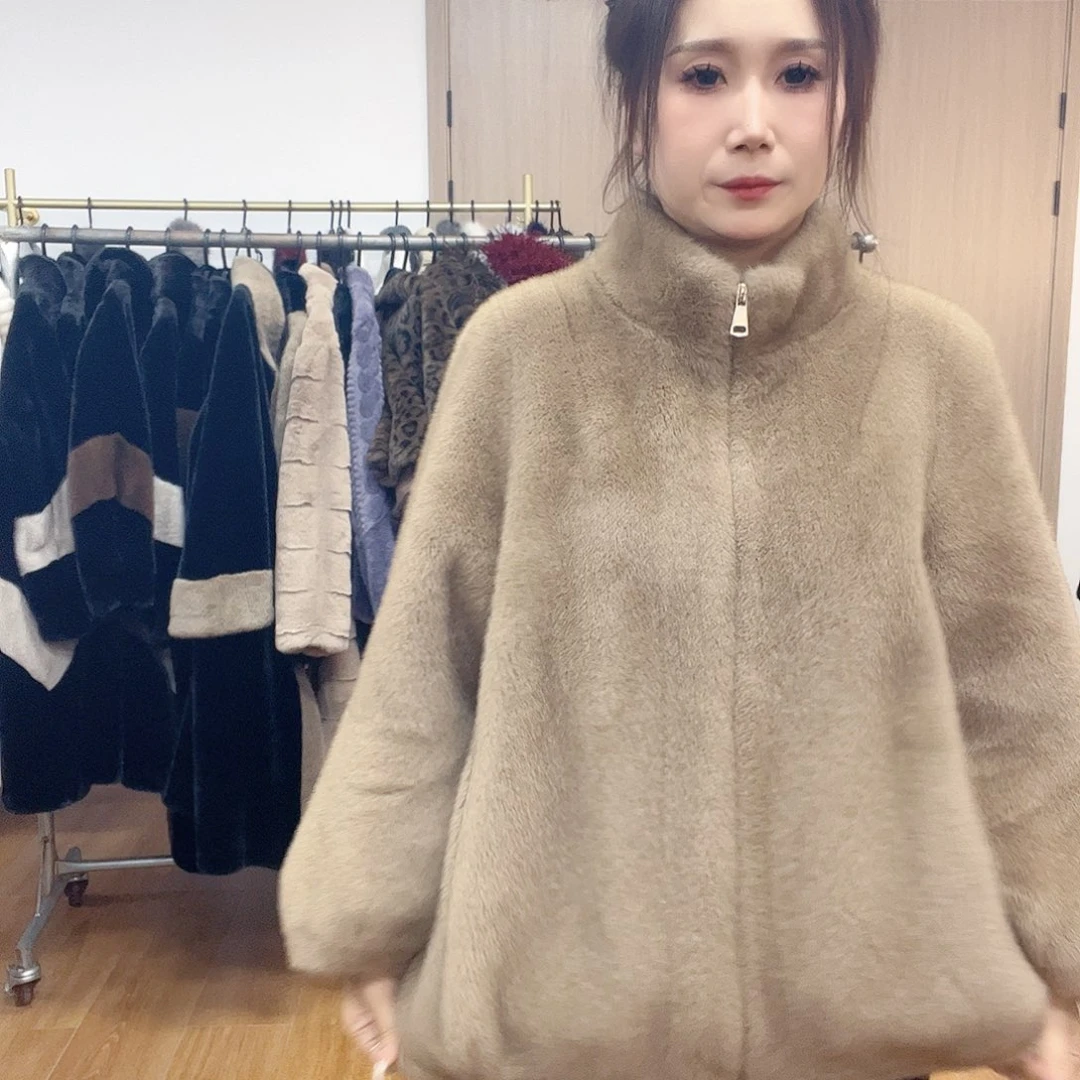 27号皮毛一体外套