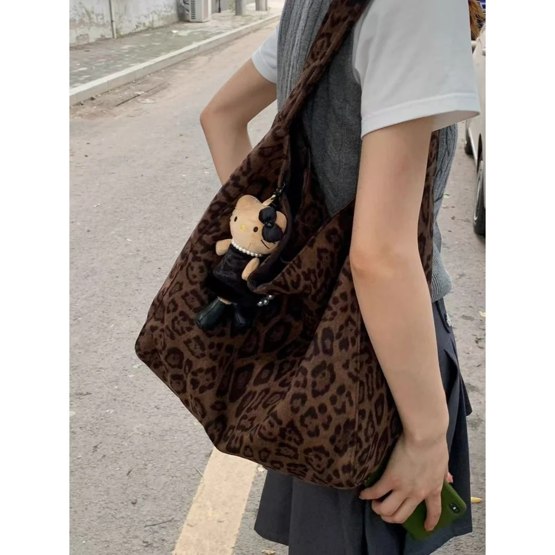 慵懒松弛感复古豹纹包包女2025款大容量托特包秋冬通勤单肩大包yj