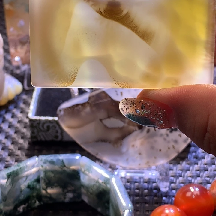 用***5未镶嵌颈饰玛瑙/玉髓