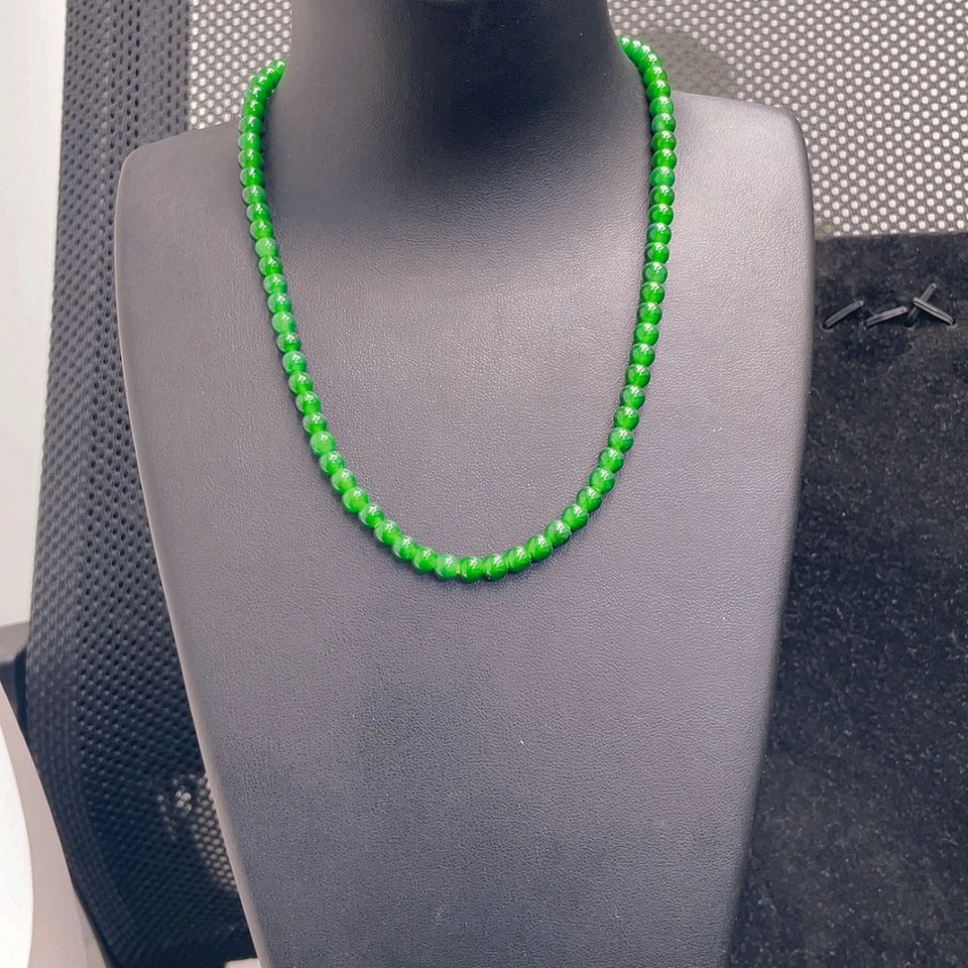 翡翠未镶嵌颈饰