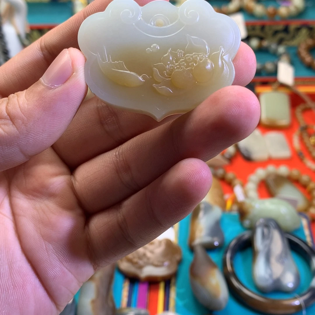 ****和田玉（糖玉）未镶嵌手链