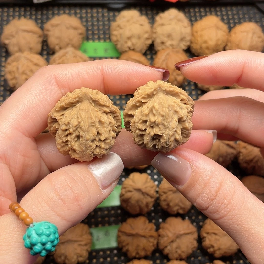 文玩核桃吊坠29尺全品小榴莲0000