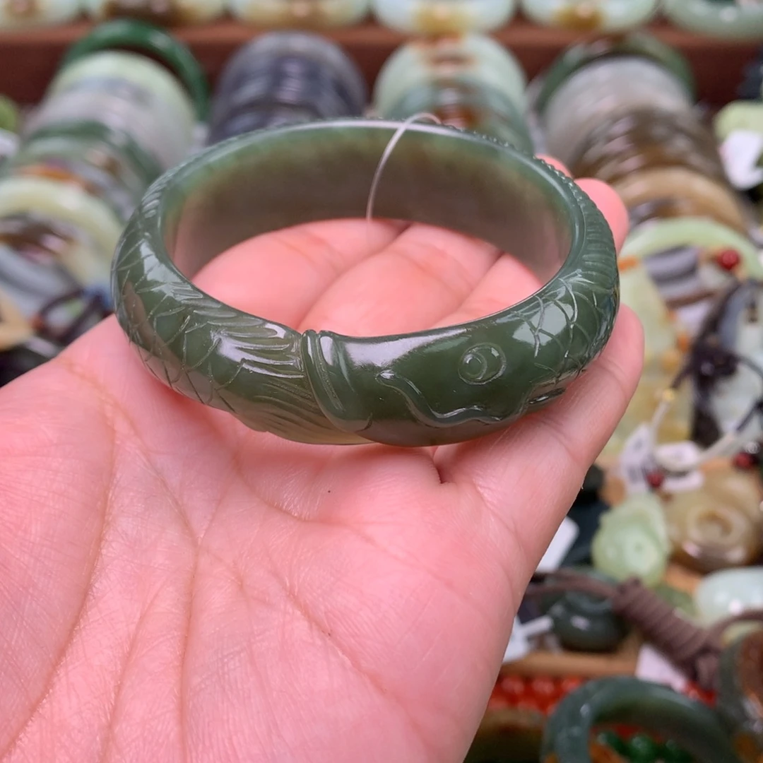 和田玉未镶嵌手镯54口径