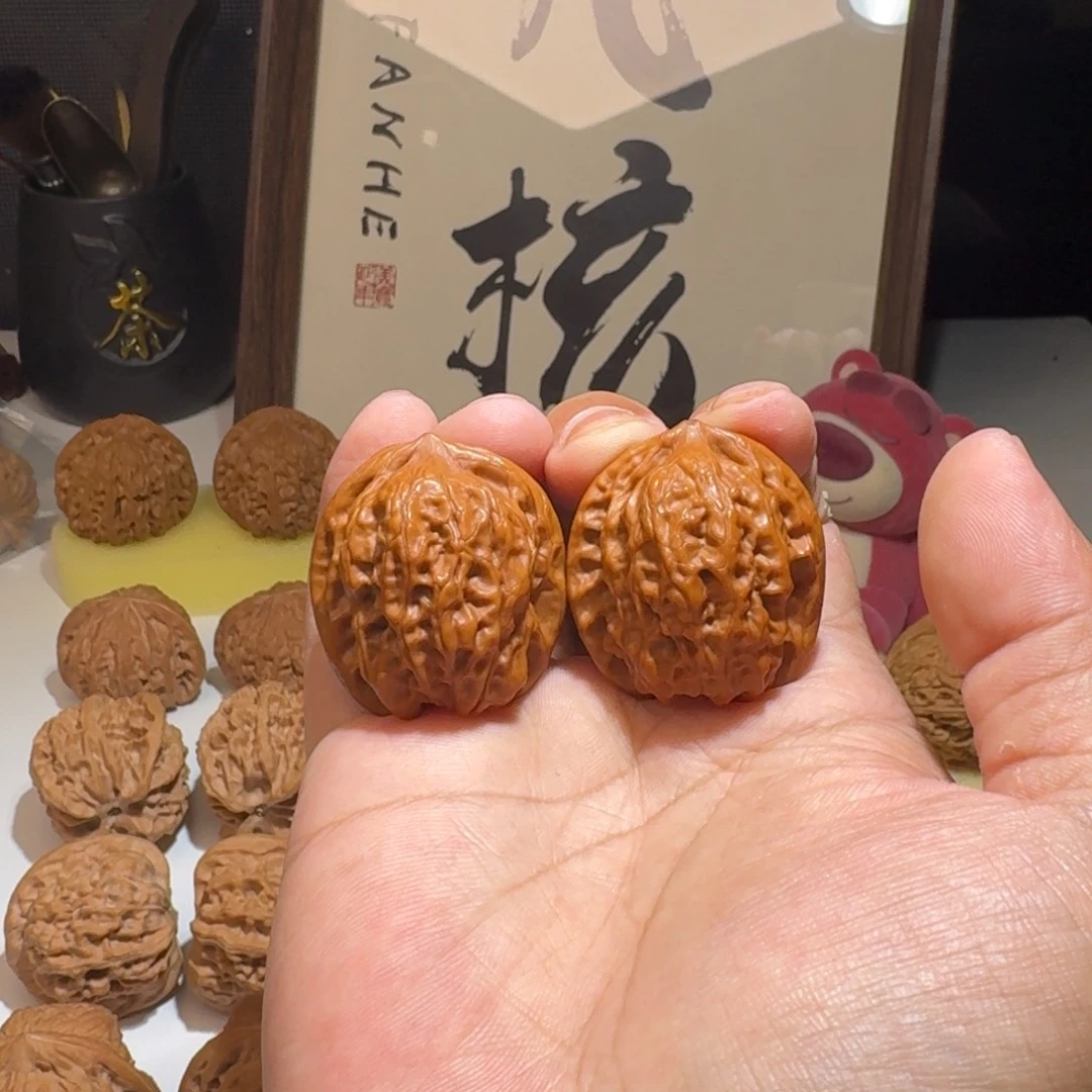 花***阳吊坠文玩核桃33尺寸老树磐石狮子头