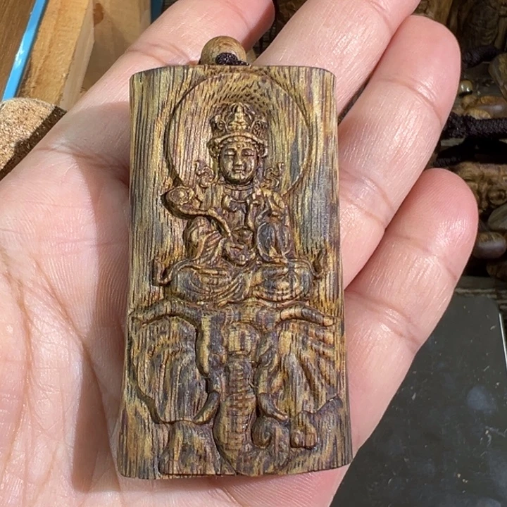 沉香碎屑沉香白棋楠沉香雕刻牌12克