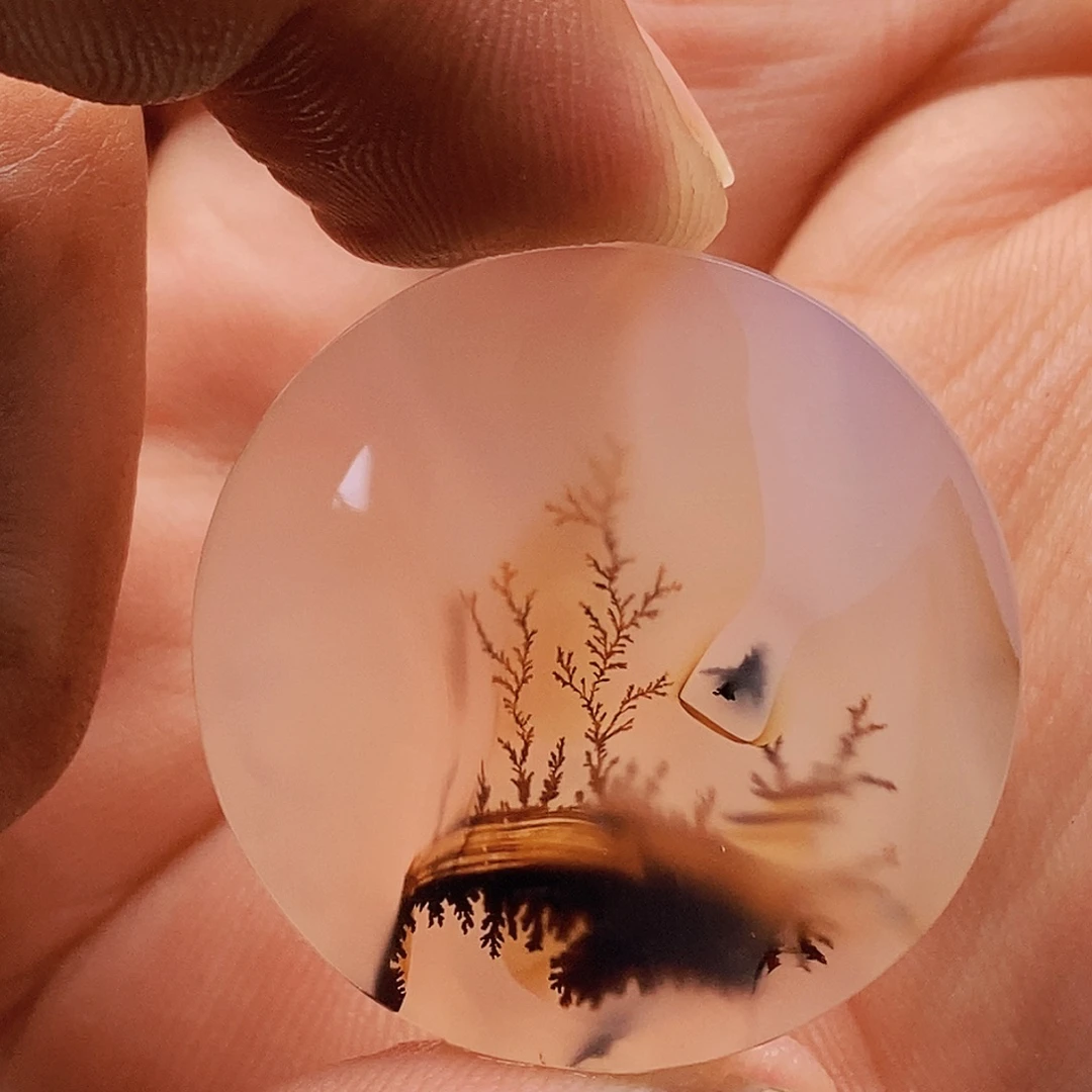 燕***舞玛瑙/玉髓未镶嵌吊坠(不含链)