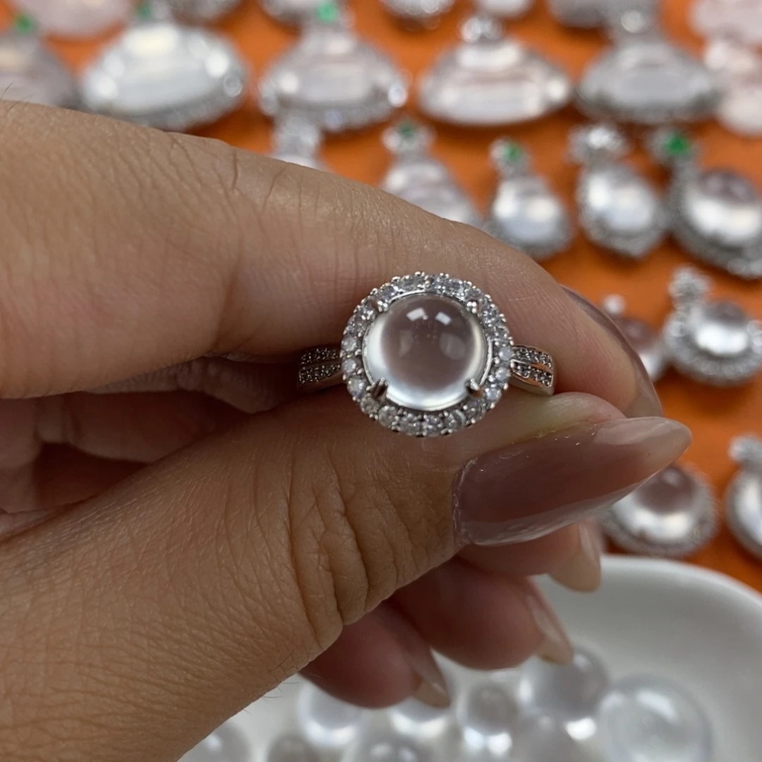 石英质玉合金吊坠(不含链)