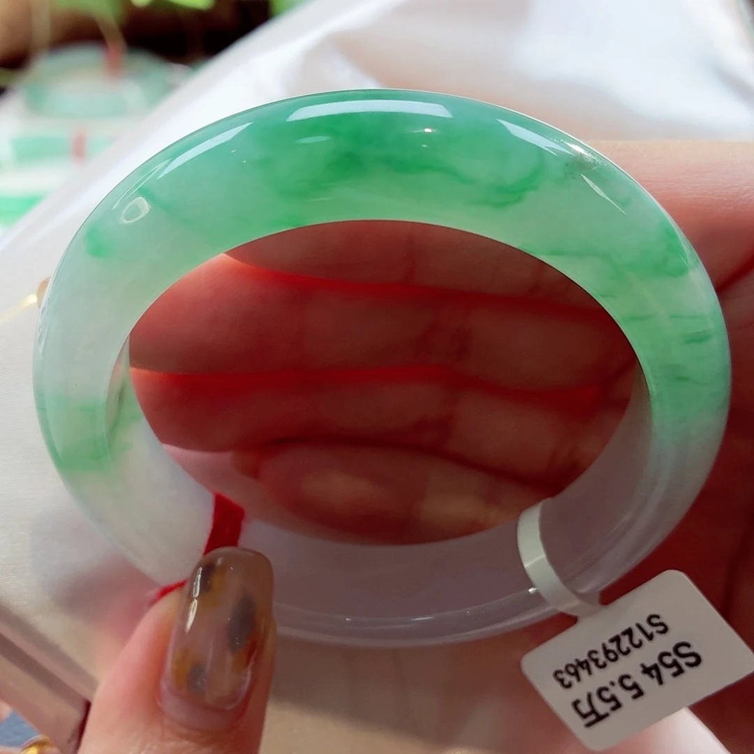 翡翠未镶嵌手镯22（35号）上新