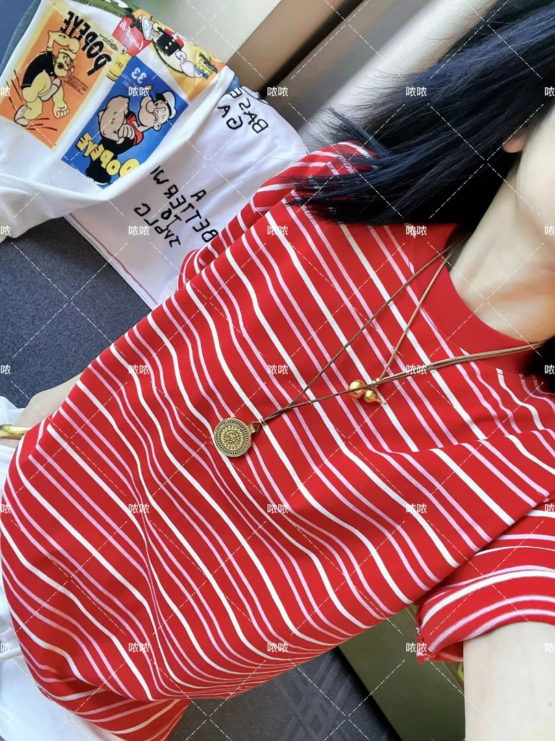 哝NONG【红色条纹】-2025百搭T恤大版红色条纹拼接短袖上衣0892541