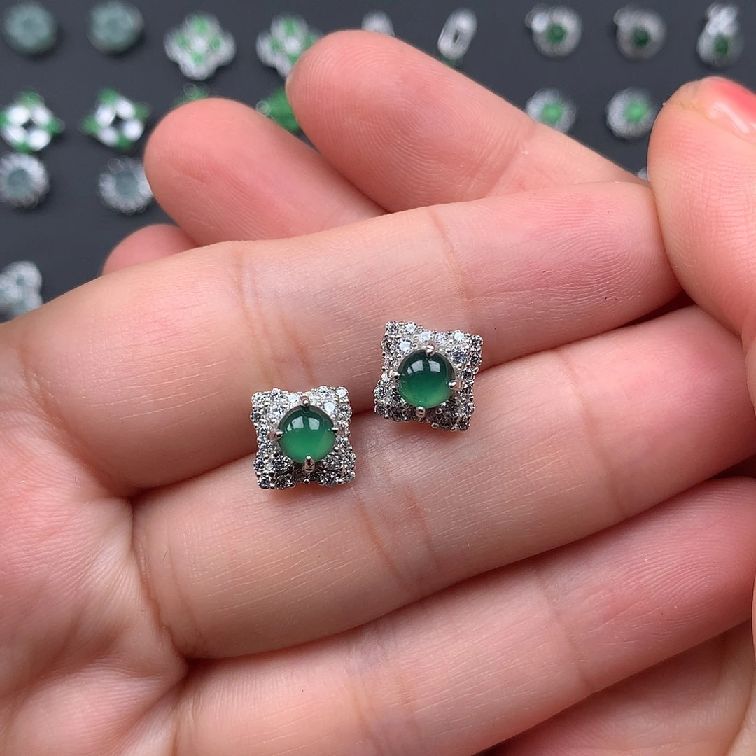 颈饰银S925镶嵌翡翠