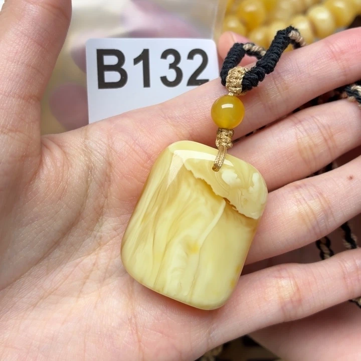 浮***庸蜜蜡未镶嵌裸石蜜蜡