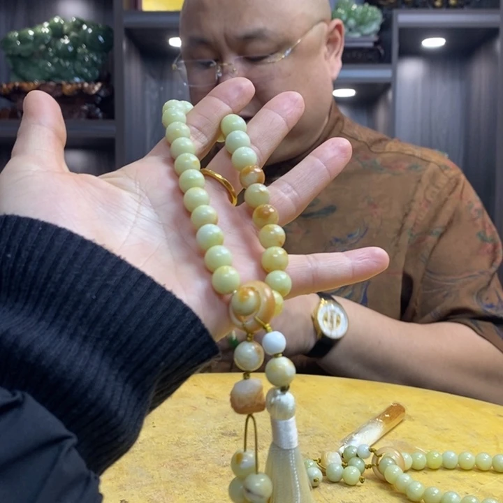 岫玉珠宝奇石未镶嵌