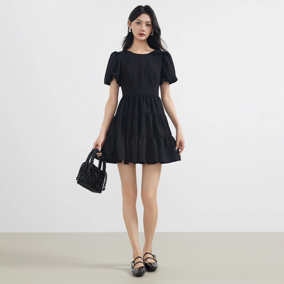 爱客夏季设计感后背镂空连衣裙YA25212L016