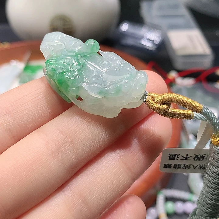 颈饰未镶嵌翡翠缅甸天然翡翠