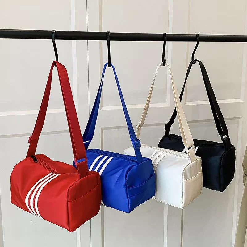 小众吐司包休闲新款时尚运动健身包短途旅行枕头休闲宽肩带斜挎包