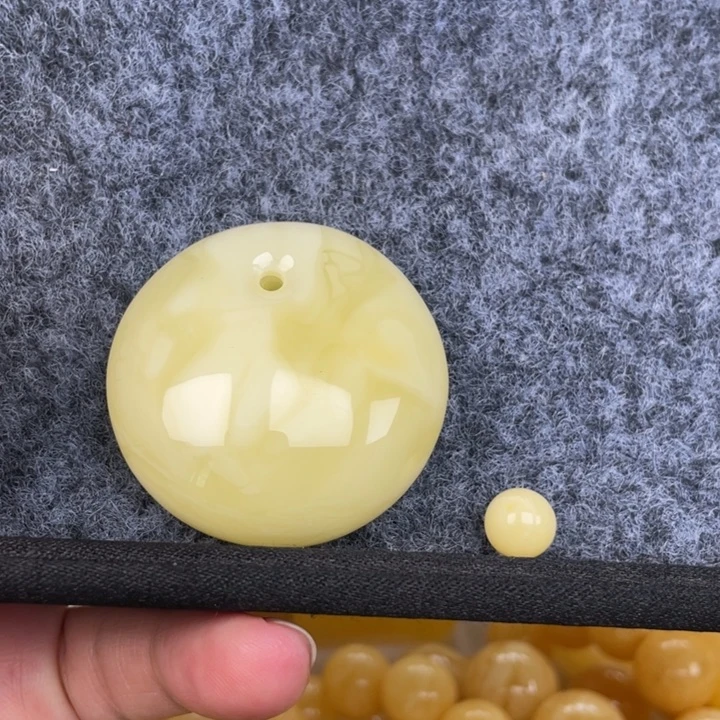 未镶嵌蜜蜡裸石蜜蜡公主扣