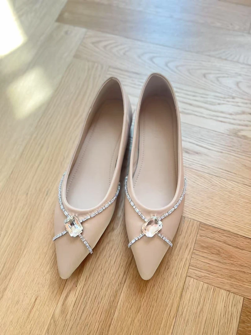 果果家  水钻尖头平底粗跟鞋2025春季新款时尚百搭单鞋浅口女鞋