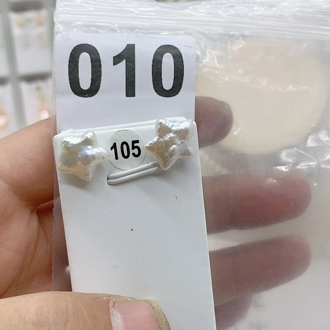 淡水珍珠颈饰合金