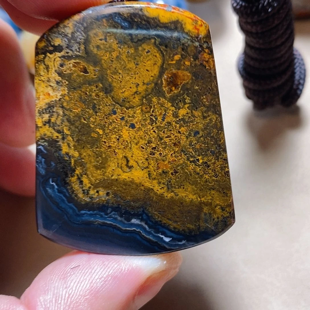 未镶嵌颈饰玛瑙/玉髓清**月