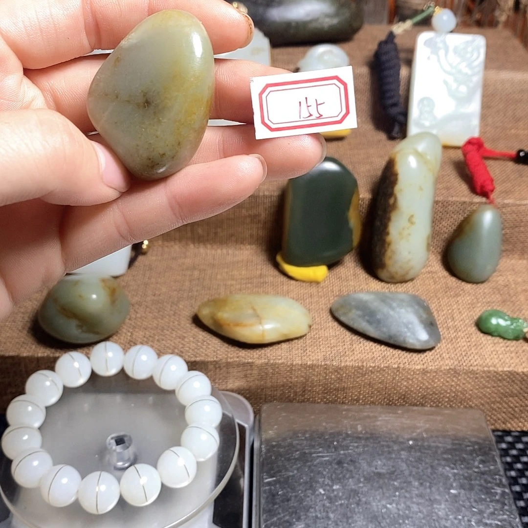 未镶嵌和田玉挂件155