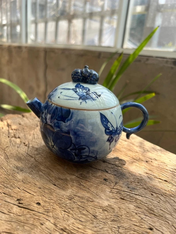 【近山古美】高温手绘釉下蝶舞花间280cc茶壶
