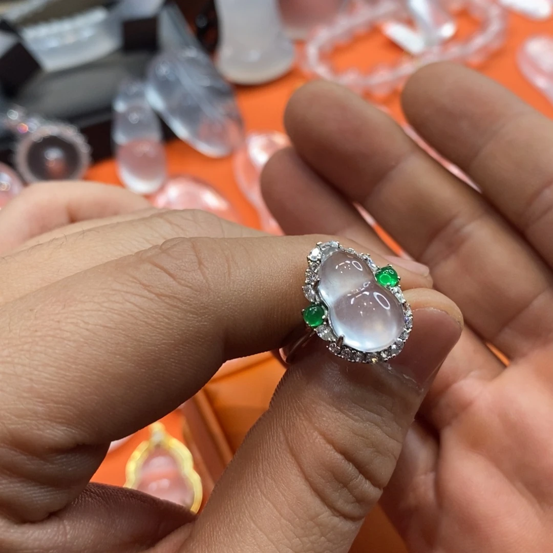 石英质玉吊坠银S925镶嵌