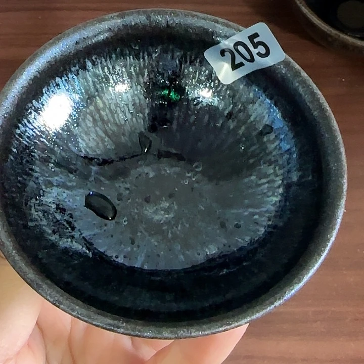 茶盏在这片美丽之滨