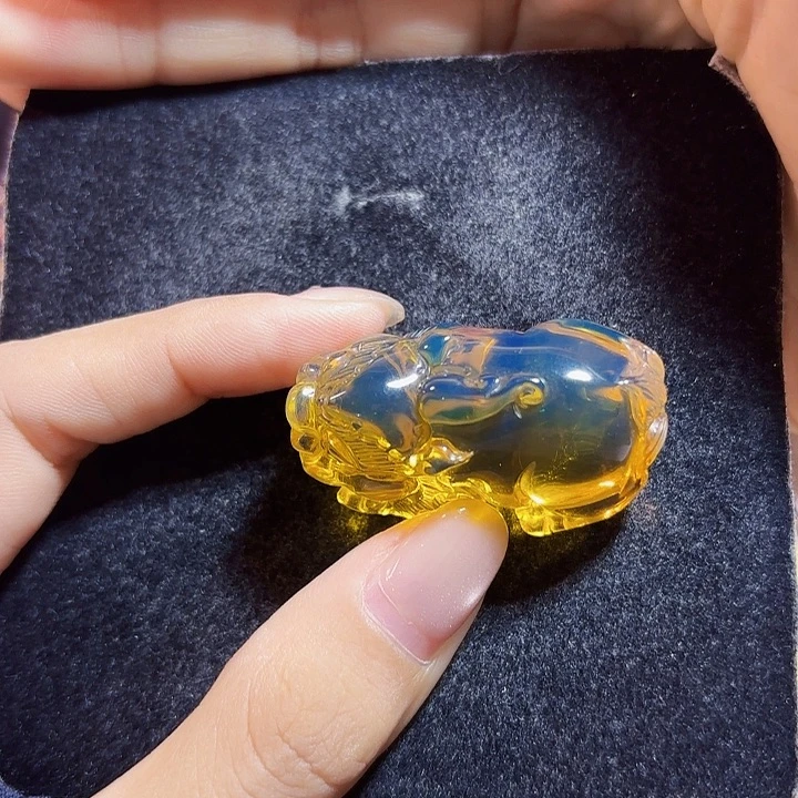 蓝珀未镶嵌珠宝奇石墨西哥蓝珀貔貅