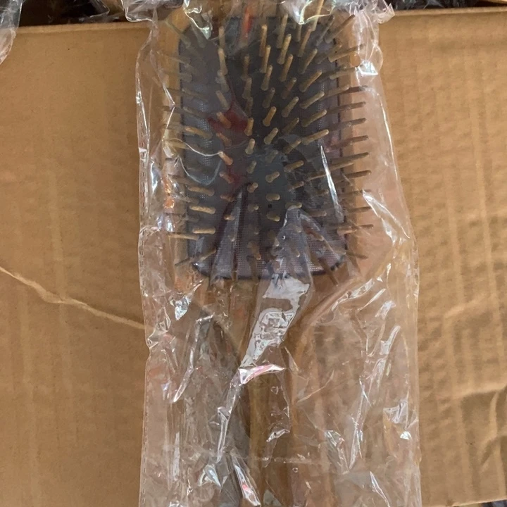 m***r维腊木（绿檀）气垫梳