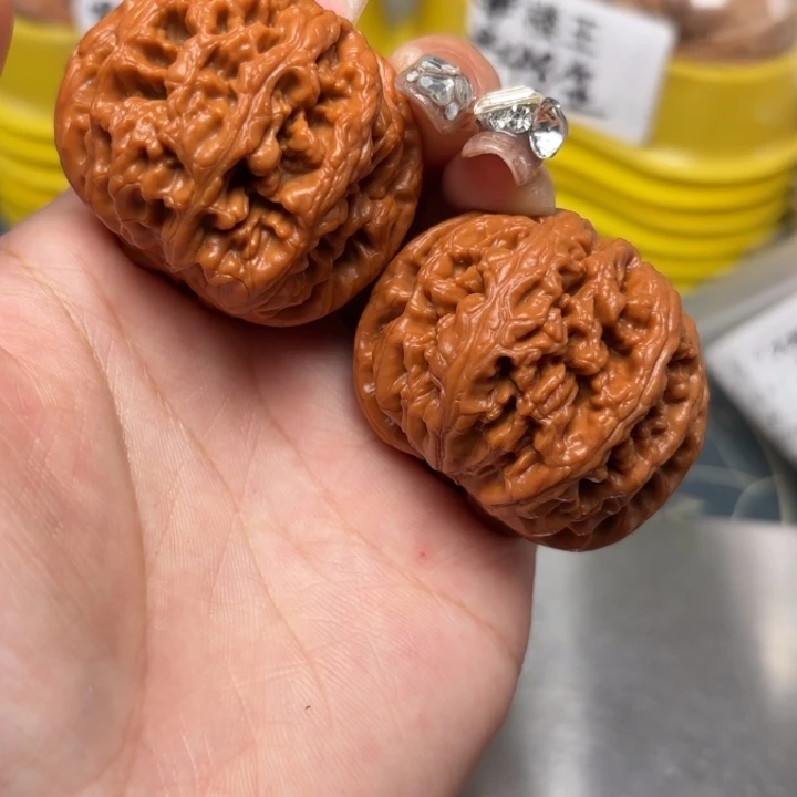 文玩核桃吊坠44-33000-02