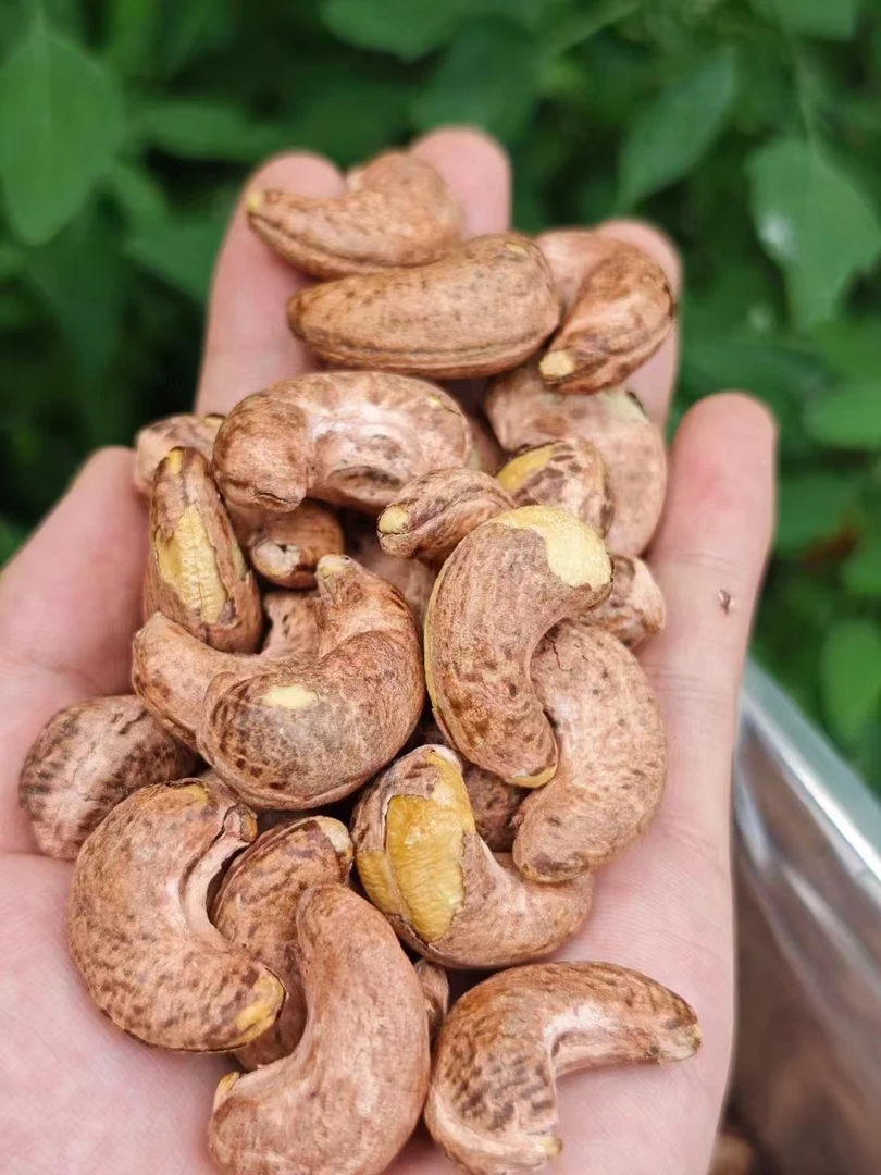 香脆紫衣腰果大颗粒盐焗带皮休闲零食美味坚果