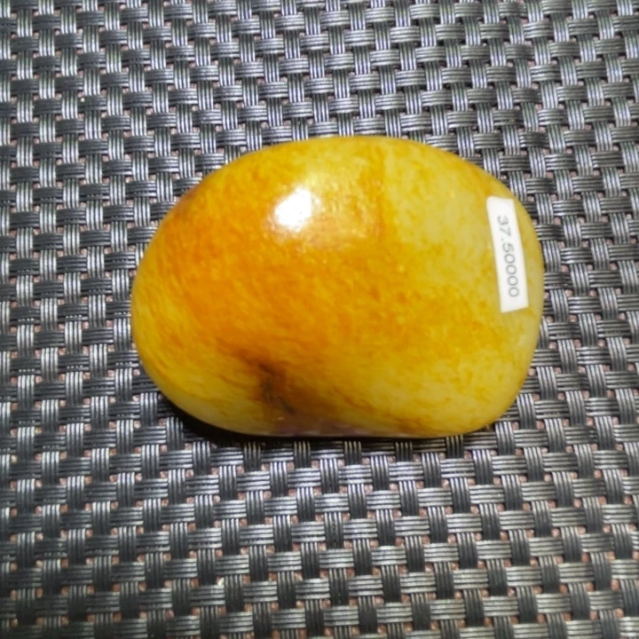 和田玉未镶嵌把件