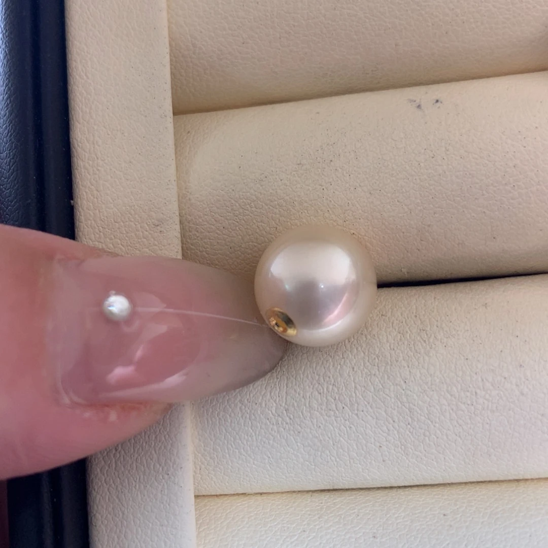 颈饰18K金镶嵌海水珍珠