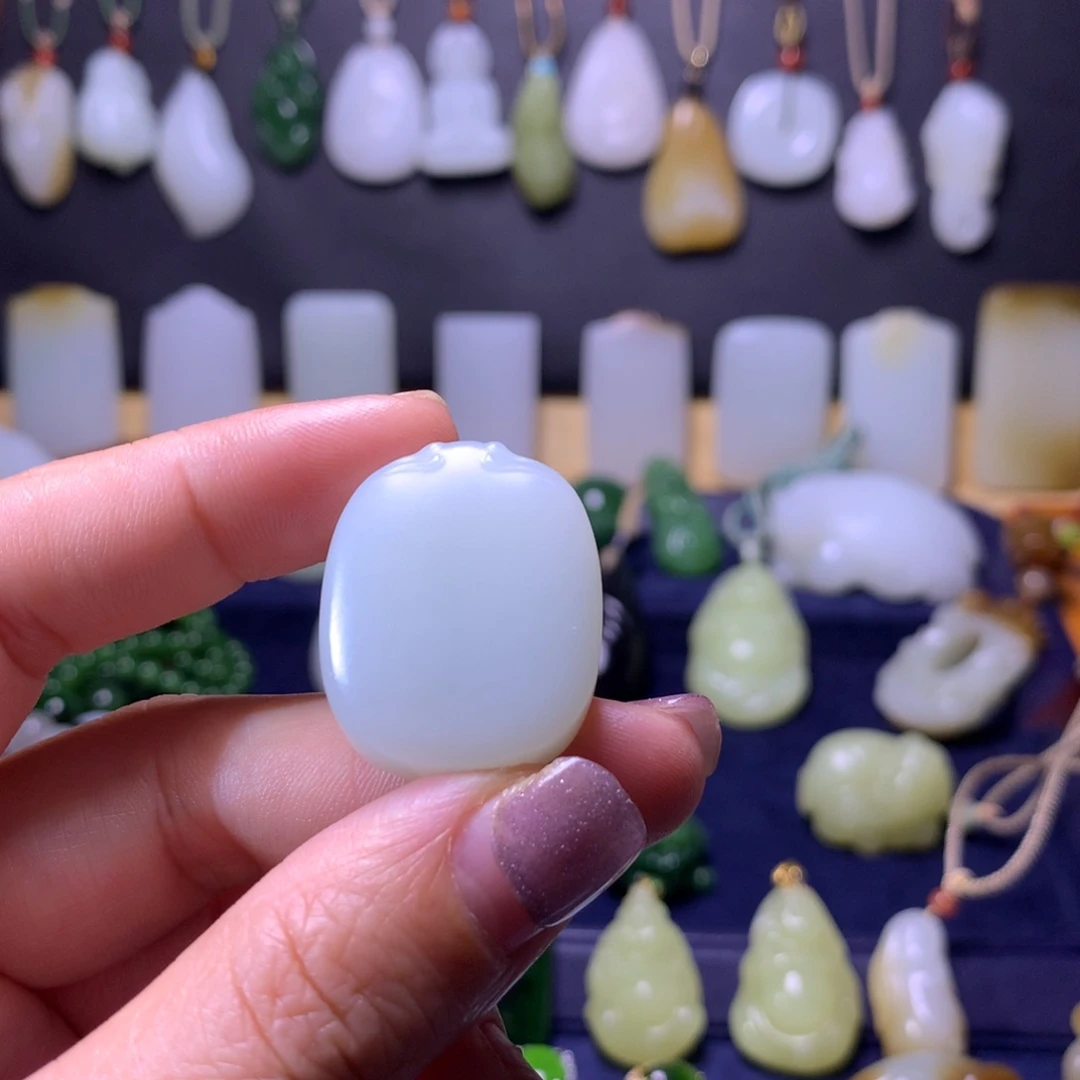 和田玉未镶嵌挂件