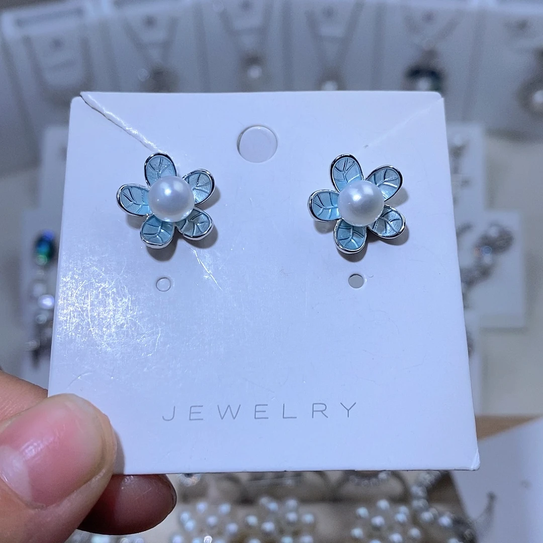 淡水珍珠耳饰未镶嵌