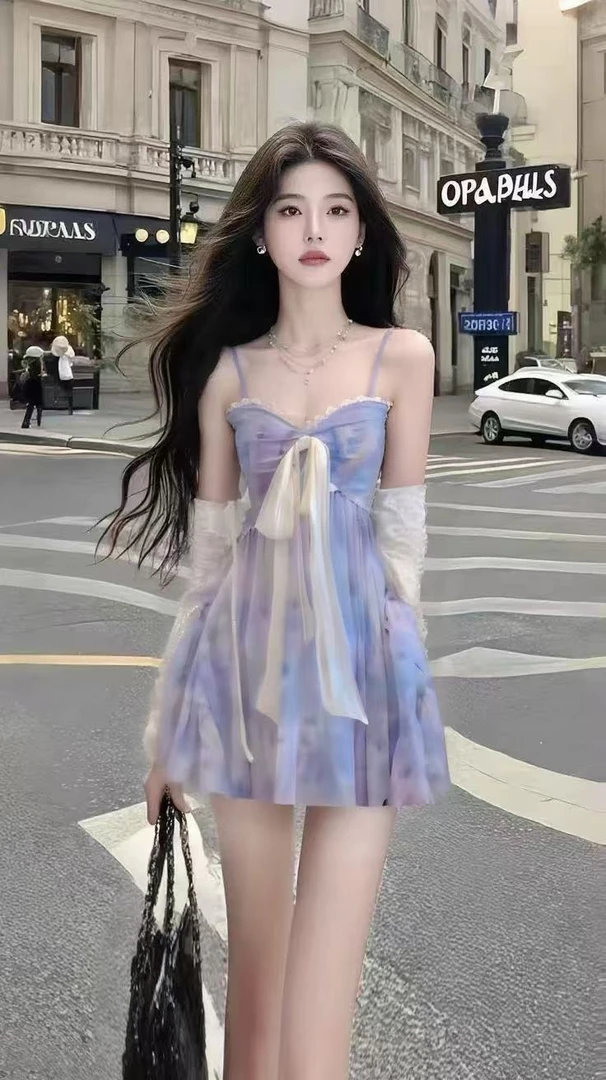 新款时尚小清新桃心领吊带撞色设计感连衣裙女小众高级氛围感裙子