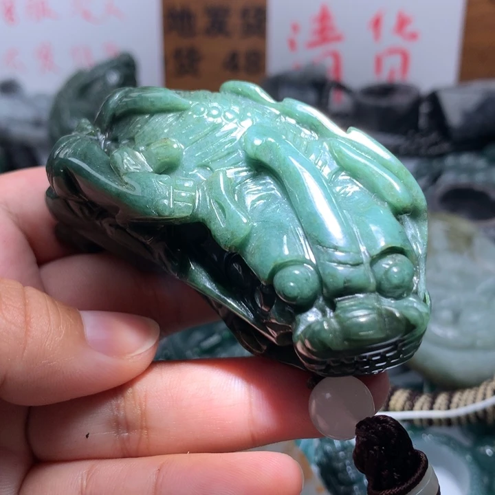 翡翠颈饰未镶嵌保真天然A货翡翠