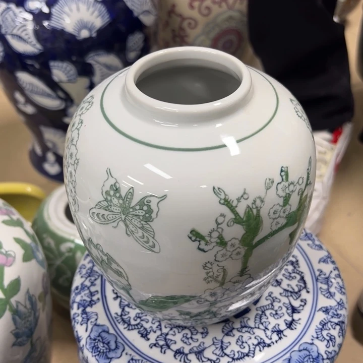 瓷片微瑕。。。。。。。。。。。
